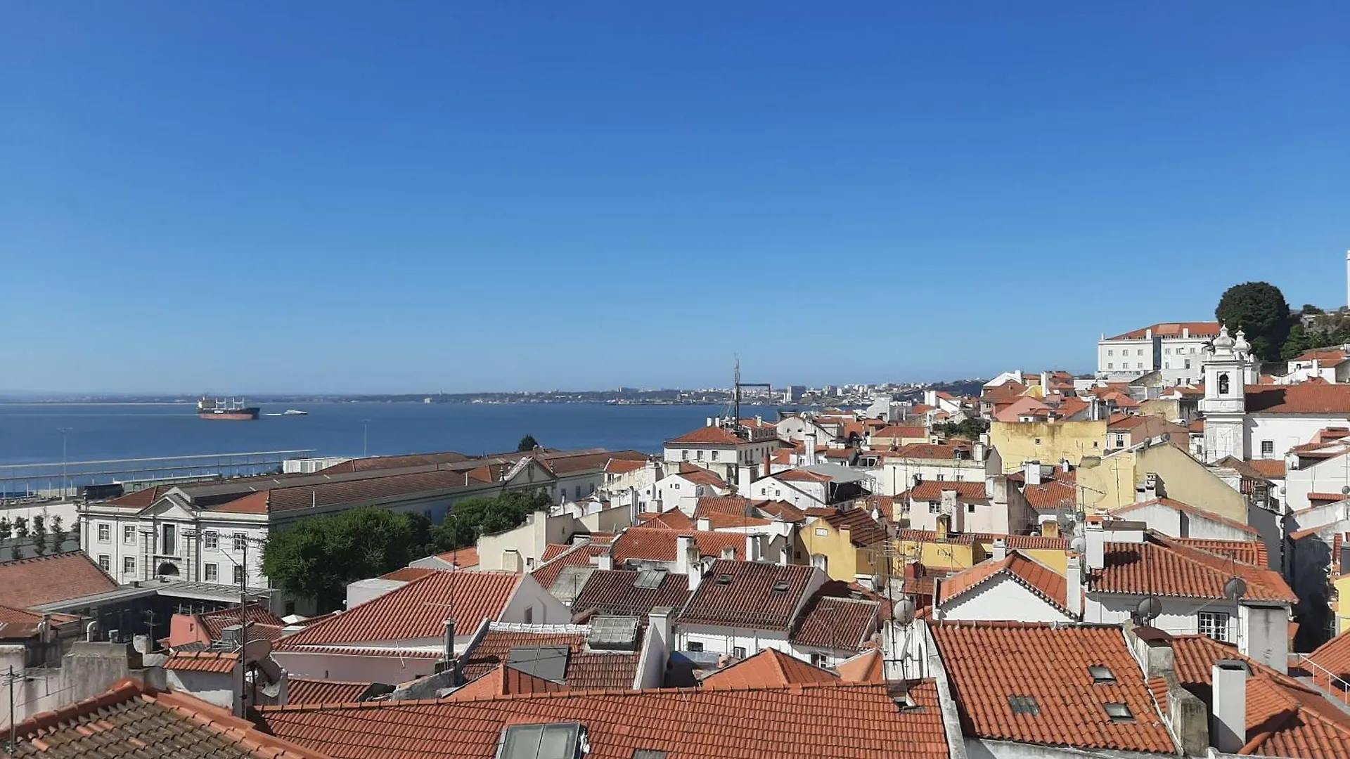 Alfama Valle Lisbon 0*,  Portugal